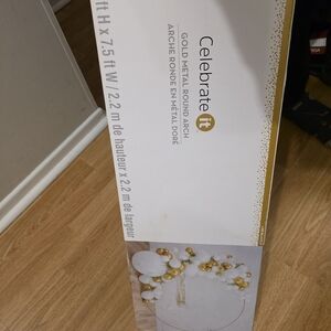 Celebrate It Gold Metal Round Arch